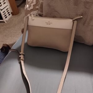 kate spade Newyorksingle Compartment; Pebbled Leather Tan/Cream Crossbody Bag